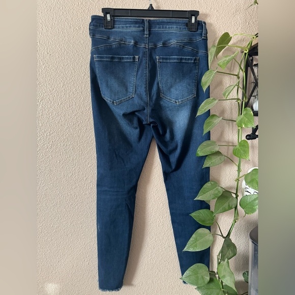 Liverpool the hugger ankle jean - Picture 2 of 8